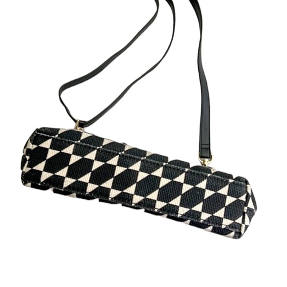 Spartina 449 West Bluff Hipster Crossbody Bag - Picture 11 of 14